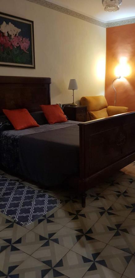 Piso Romantico Y Espacioso Tremp Exterior foto