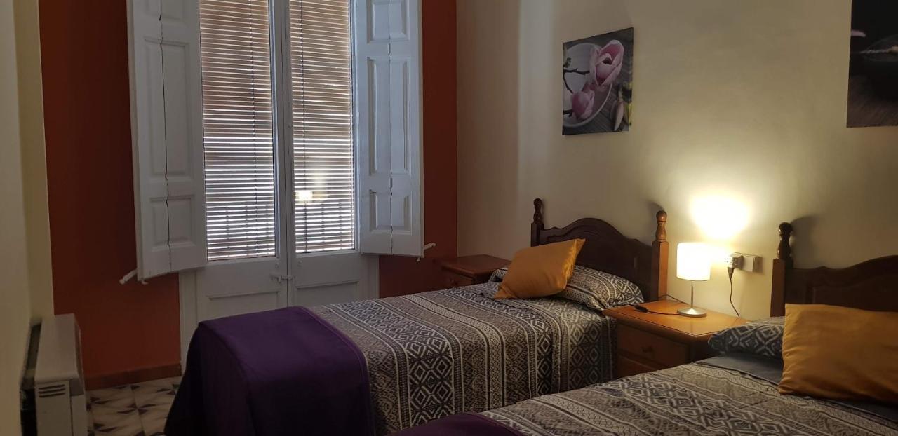 Piso Romantico Y Espacioso Tremp Exterior foto